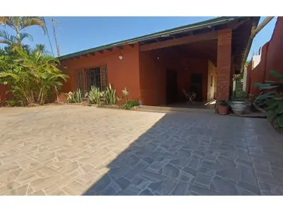 House for sale in Ñemby, Pa`i Ñu neighborhood 3
