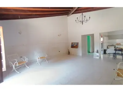 House for sale in Ñemby, Pa`i Ñu neighborhood 4