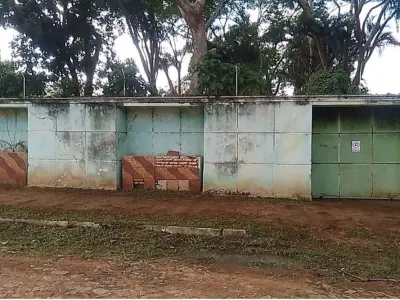 Casa en venta en Ñemby con jardín y 3 dormitorios 3