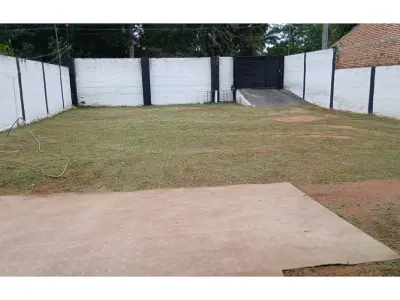 Casa à venda em Ñemby com jardim e quincho 4