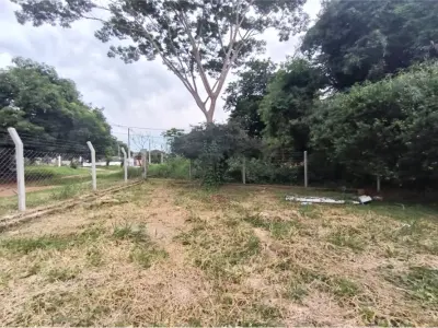Casa à venda em Ñemby com pátio amplo 4
