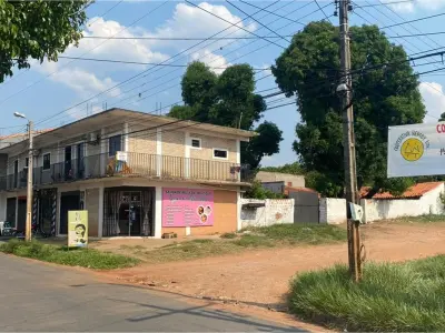 Casa en venta en Ñemby con vivienda y complejo de rentas 3