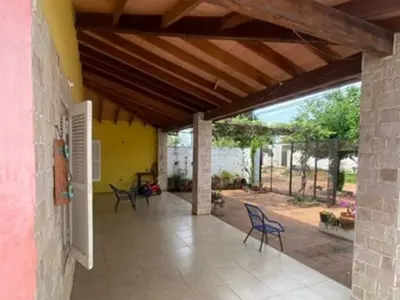 Casa à venda em Ñemby, Pa`i Ñu, com 3 dormitórios 3