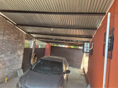 Casa en venta en Ñemby, zona Caaguazú 3