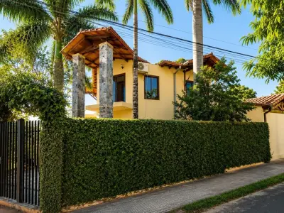 Casa à venda em Ñemby, região de Pa'i Ñu 2