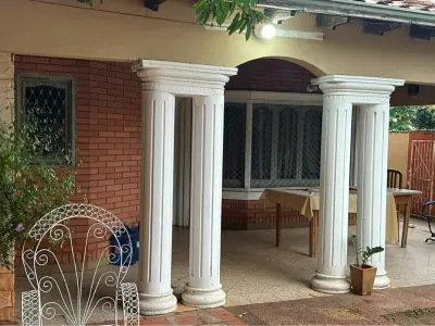 House for sale in Orilla del Campo Grande, Fernando de la Mora 3