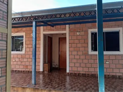 Casa en venta en Pa'i Ñu, Ñemby, con 5 dormitorios 4