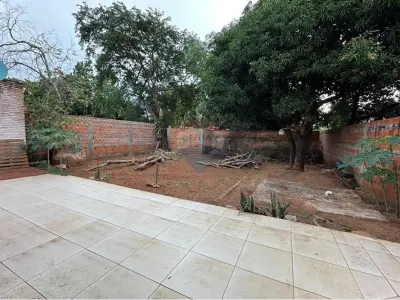House for sale in Palma Loma, Luque 3