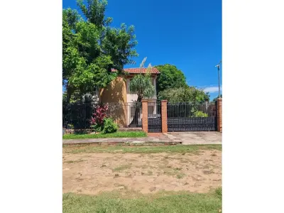 Casa à venda em Palma Loma, Luque, 5 dormitórios 3