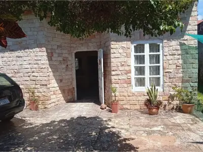 Casa à venda em Paraguarí com 4 dormitórios 3