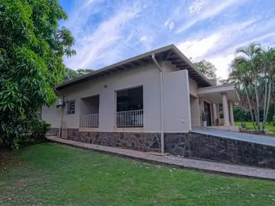Casa à venda no Paraná Country Club, Hernandarias 3