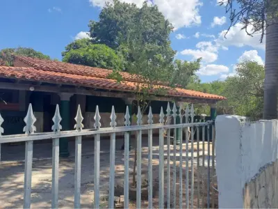 Casa à venda em Piquete Cue, Limpio 4