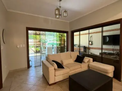 Casa en venta en Recoleta, Asunción 4
