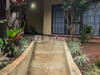Casa en venta en Recoleta, Asunción con quincho y cochera 3