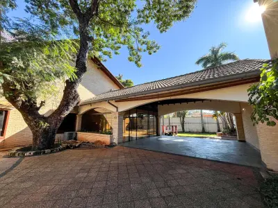 Casa à venda na Recoleta com piscina e quincho 3