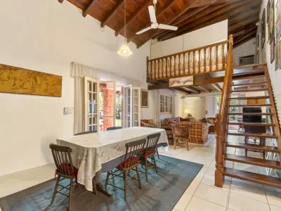 Casa à venda em San Bernardino com duas casas e piscina 4