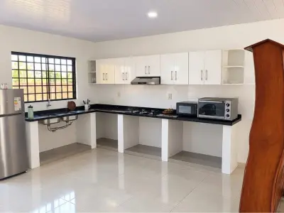Casa à venda em San Bernardino com jardim e piscina 3