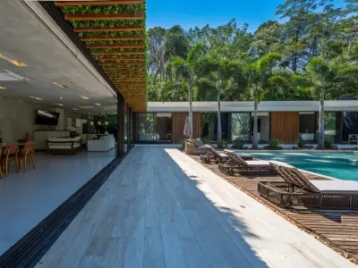 Casa en venta en San Bernardino con piscina y cancha de pádel 2