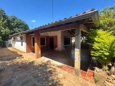 Casa en venta en San Blas, Asunción 4