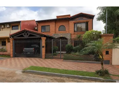 Casa en venta en San Jorge, zona Colegio Goethe 2
