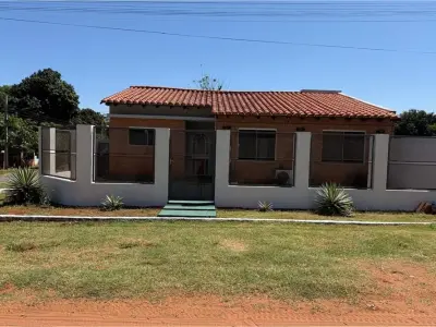 Casa à venda em San Lorenzo, bairro Espírito Santo 3
