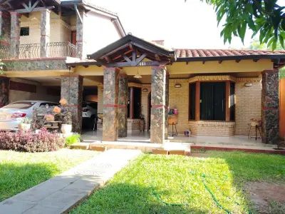 Casa en venta en San Lorenzo, barrio Florida 2
