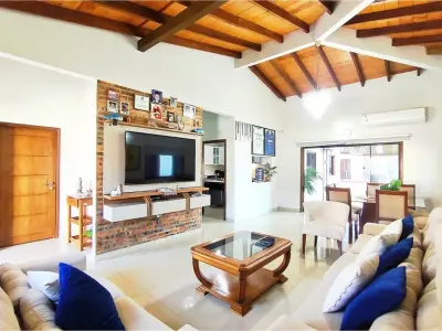 House for sale in San Lorenzo, Mariangela neighborhood 3