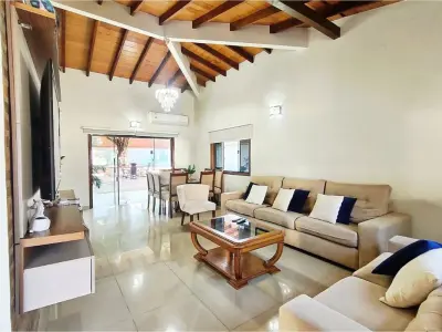 Casa en venta en San Lorenzo, Barrio Mariangela 4