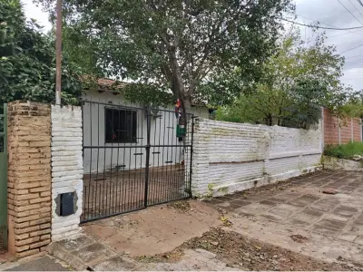 Casa à venda em San Lorenzo com 3 dormitórios 2