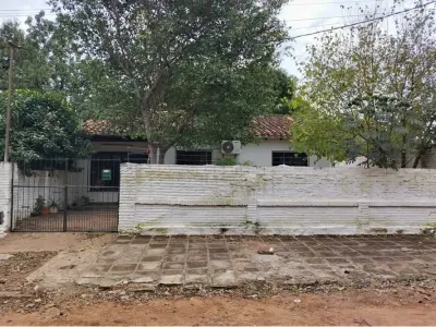 Casa à venda em San Lorenzo com 3 dormitórios 3