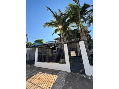Casa à venda em San Lorenzo com jardim e piscina 3