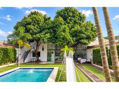Casa en venta en San Lorenzo, Santo Tomás 2