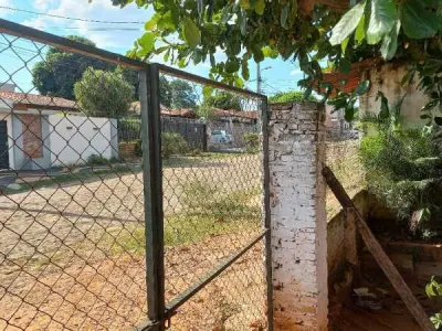 Casa en venta en San Lorenzo, zona Avelino Martínez 4