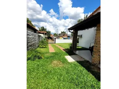 Casa à venda em San Luis, San Lorenzo, com jardim e quincho 4
