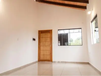 Casa à venda em San Miguel, Presidente Franco 4