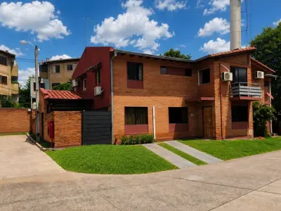 Casa en venta en San Miguel, San Lorenzo, con 6 dormitorios 2