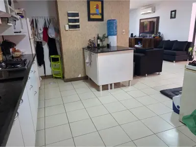 Casa en venta en San Miguel, San Lorenzo, con 6 dormitorios 4