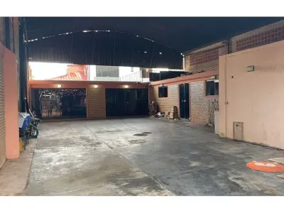 Casa en venta en San Pablo, Asunción, con 5 dormitorios 3
