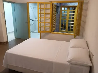 Casa en venta en San Roque, Asunción, con salones comerciales 4