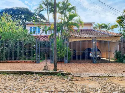 Casa en venta en San Vicente, Asunción 4