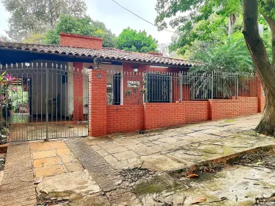 House for sale in San Vicente, Asunción 3