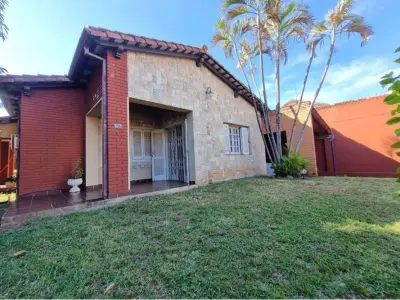 Casa en venta en San Vicente, Asunción 3