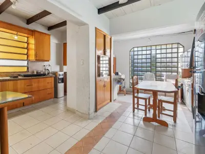 Casa en venta en San Vicente, Asunción 3