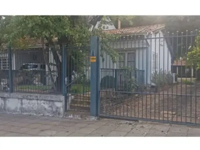 Casa à venda em Tacumbú com terreno de 1309 m² em esquina 3
