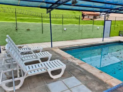 Casa en venta en Valle Apuá, Lambaré, con 6 dormitorios 3