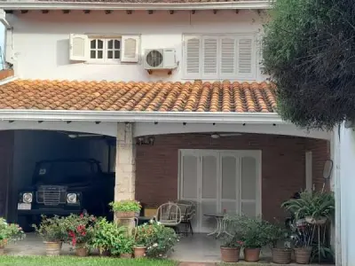 Casa en venta en Villa Aurelia, Asunción 2