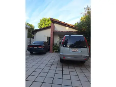 House for sale in Villa Aurelia, Asunción 3