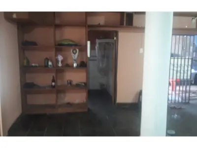 Casa à venda em Villa Elisa, apta para escritório ou comércio 4