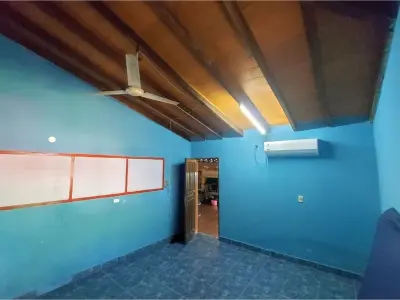 Casa à venda em Villa Elisa, bairro Mbocayaty, 4 quartos 4
