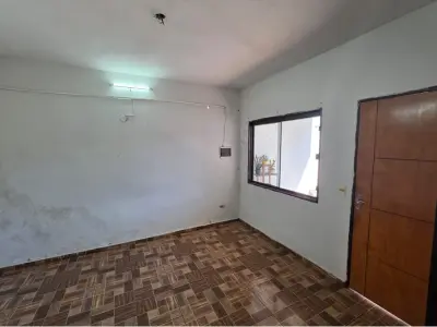 Casa à venda em Villa Elisa, Mbokajaty 3